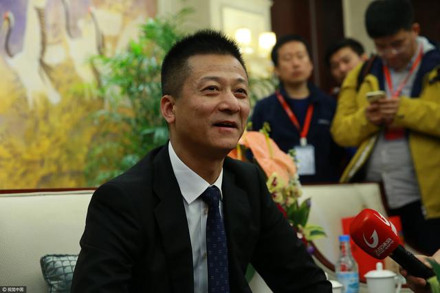 曼城希望在英超联赛中避免连续三场不胜，他们目前跌至阿森纳之后的第二名，球队希望夺回榜首位置。